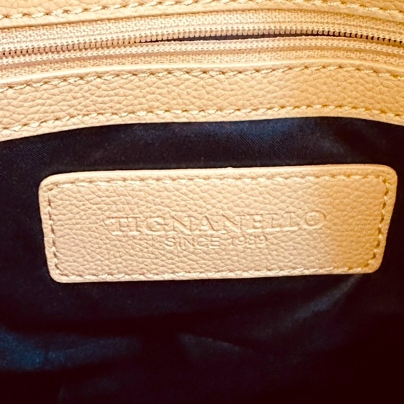 👜🌺‎ NWT TIGNANELLO Strawberry Poppy Tote | Red & Cream Floral Handbag | - Picture 8 of 13